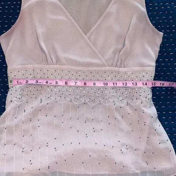 🌸 LOFT Pink Beaded V-Neck Sleeveless Blouse – Size 10 (Fits Like 6–8) - Picture 5 of 9